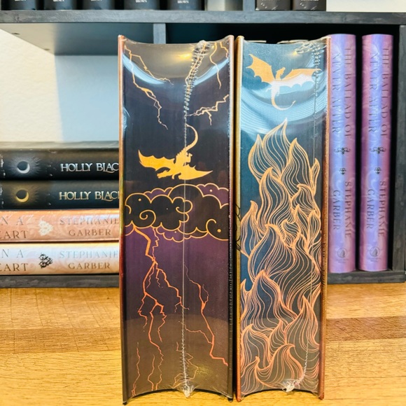 First Edition, First Printing IRON FLAME - GERMAN EDITION by Rebecca Yarros - Picture 4 of 8